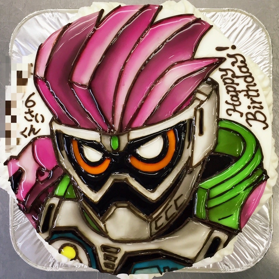 『仮面ライダー エグゼイド』が、早速ケーキになりました♪