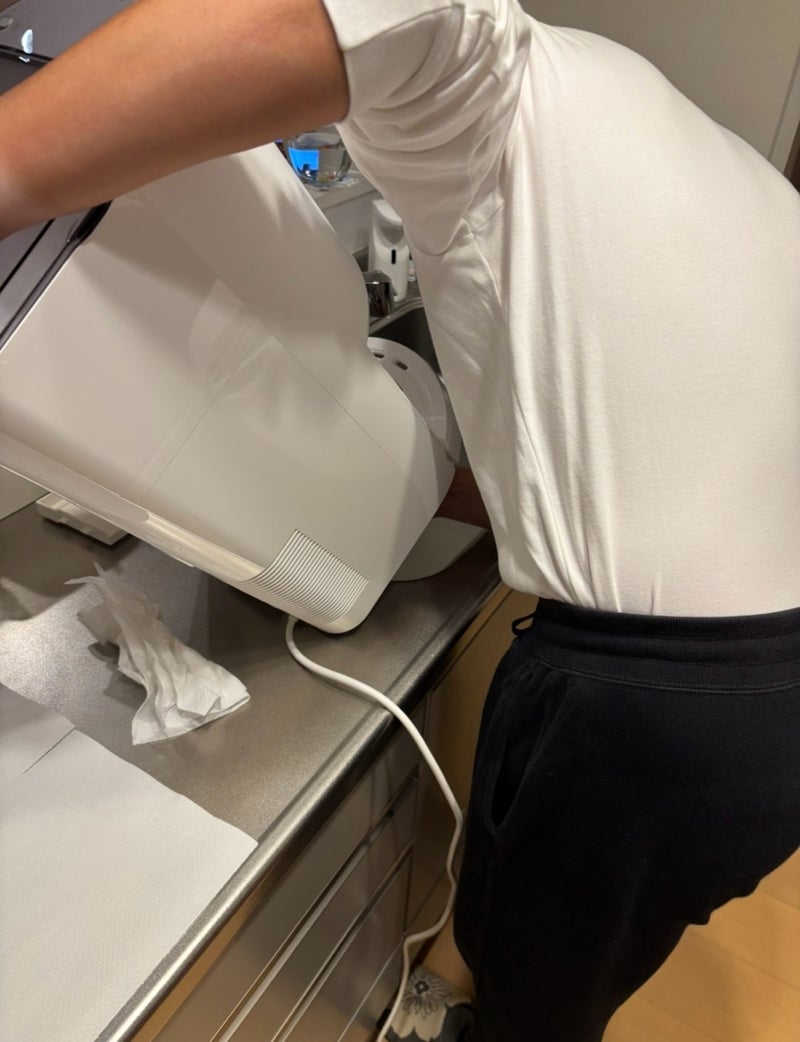 不具合で交換したウォーターサーバーの画像