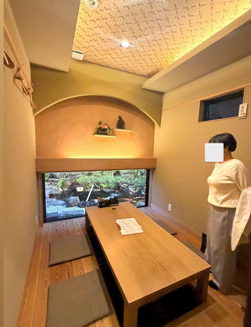 ヒデ 自分の鰻重を譲ろうとする母の画像