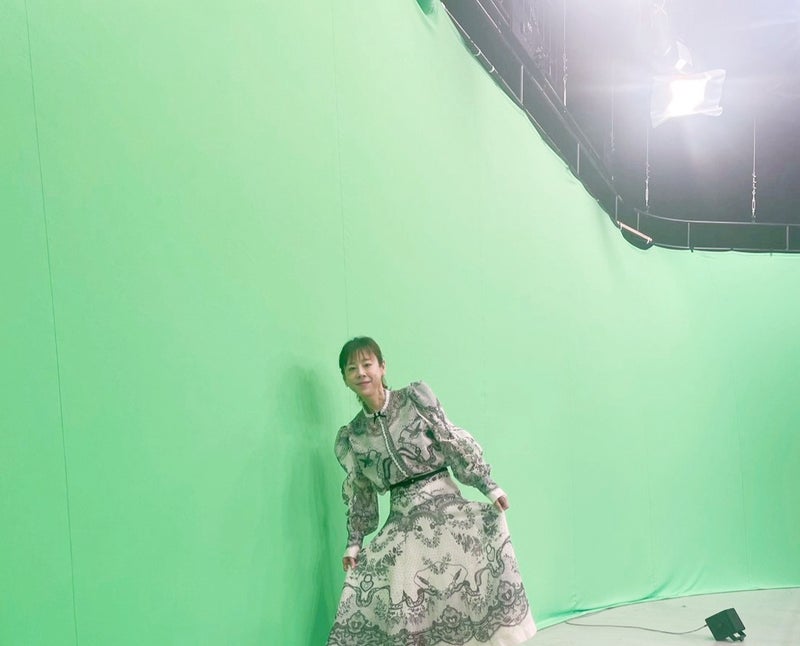 高橋真麻 自分で切って変になった前髪の画像