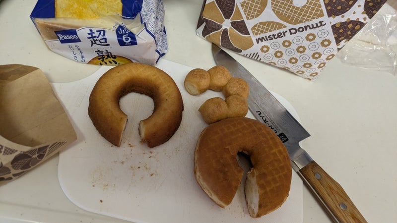 娘が食べずリベンジ誓うドーナツの画像