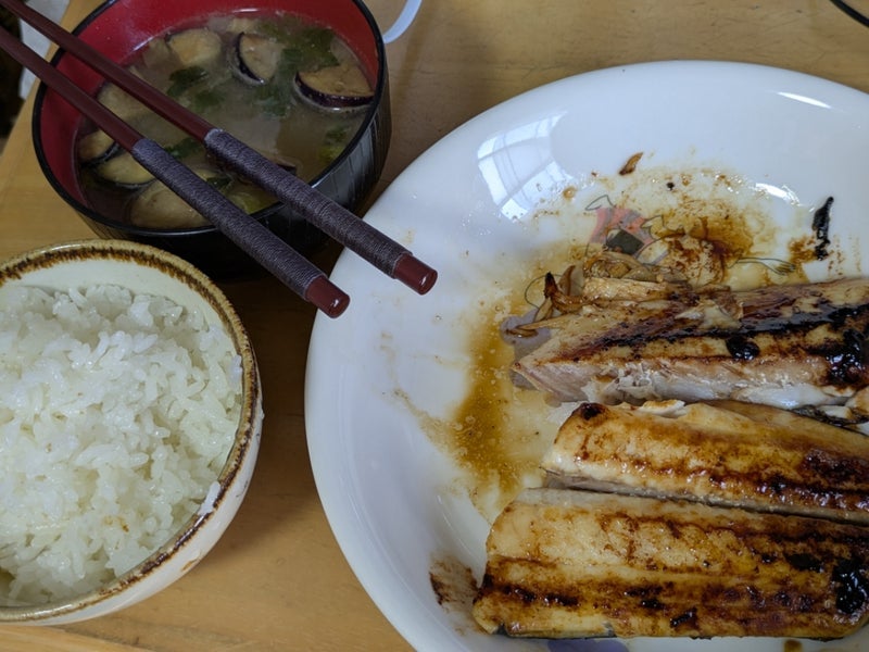 うな重の追いダレで鰆の蒲焼きの画像