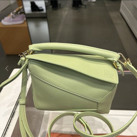 アウトレットのLOEWEの品揃えの画像