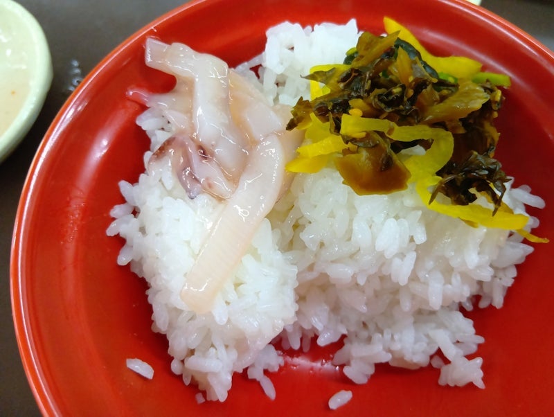 イカの塩辛でご飯をおかわりの画像