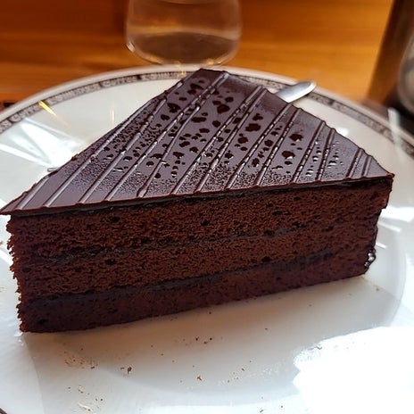 コメダの想像よりも大きなケーキの画像