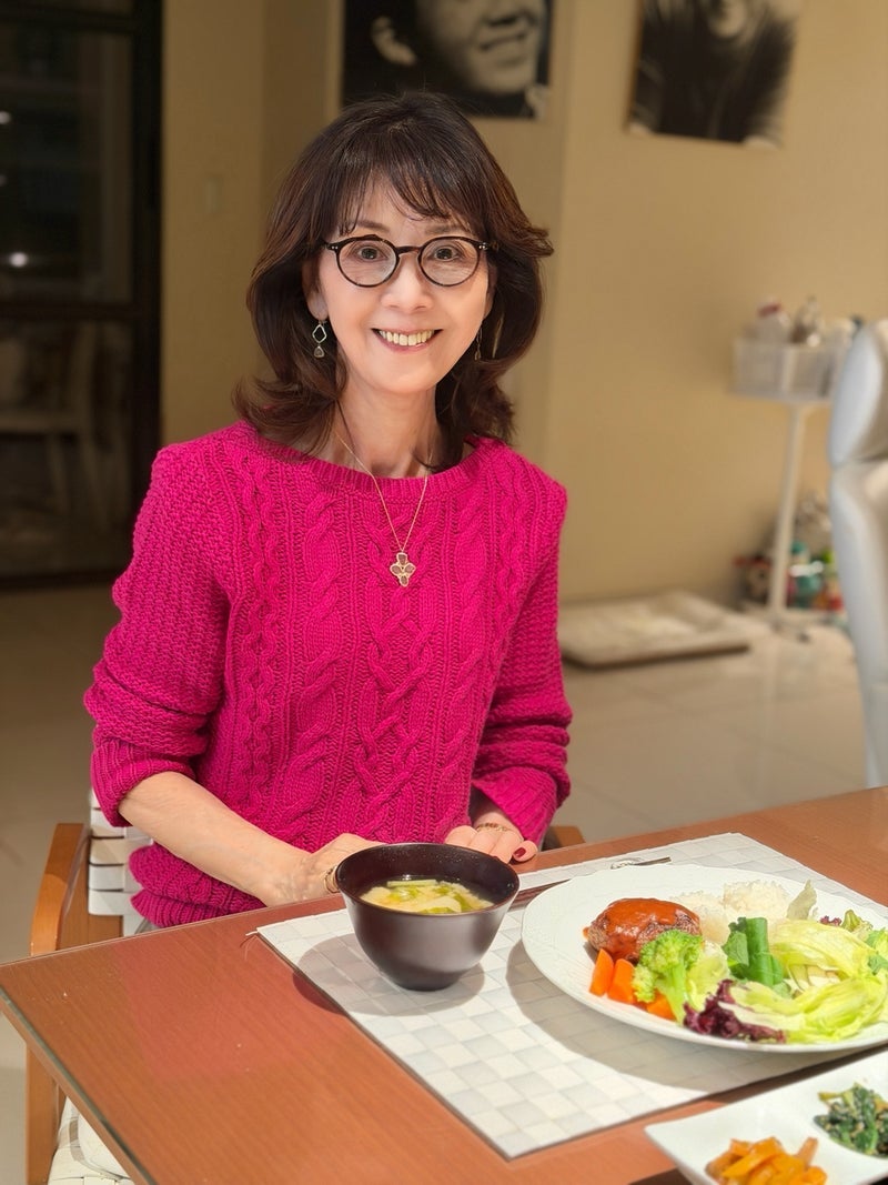 柏木由紀子 星占いに従うも着替えの画像