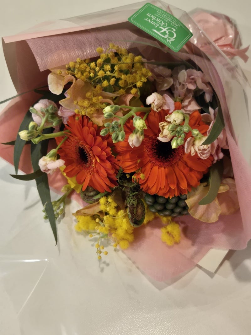 箱を開けた瞬間に癒された花束の画像