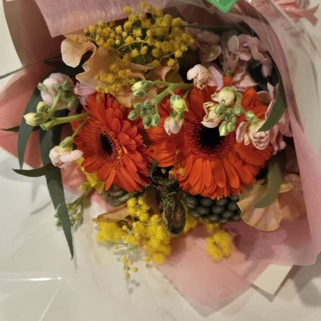 箱を開けた瞬間に癒された花束の画像