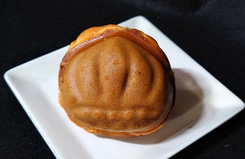 そこでしか買えない栗の形の今川焼の画像