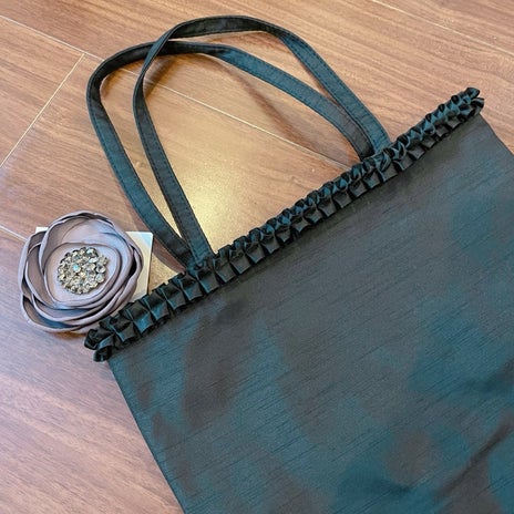 最低価格1億2千万円の家の見た目の画像