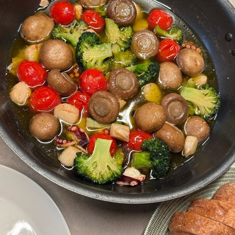 若乃花 パンの消費が凄いアヒージョの画像