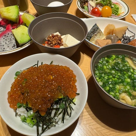 朝食ビュッフェで食べた2倍のいくらの画像