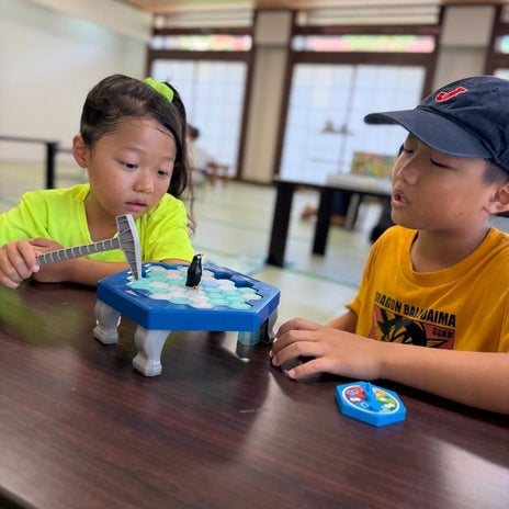 小原正子 ホテル内で遊んだ子ども達の画像