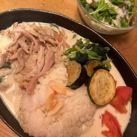 平野ノラ また食べたいグリーンカレーの画像