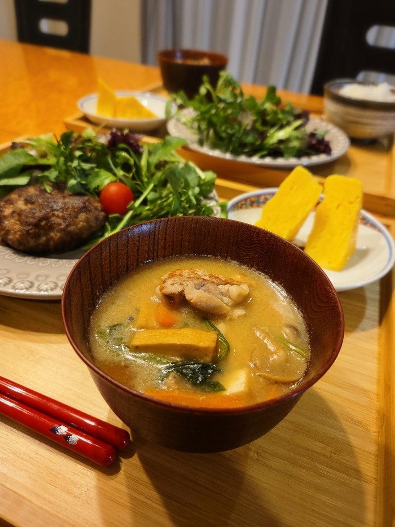 夫・モト冬樹に対抗して作った品
