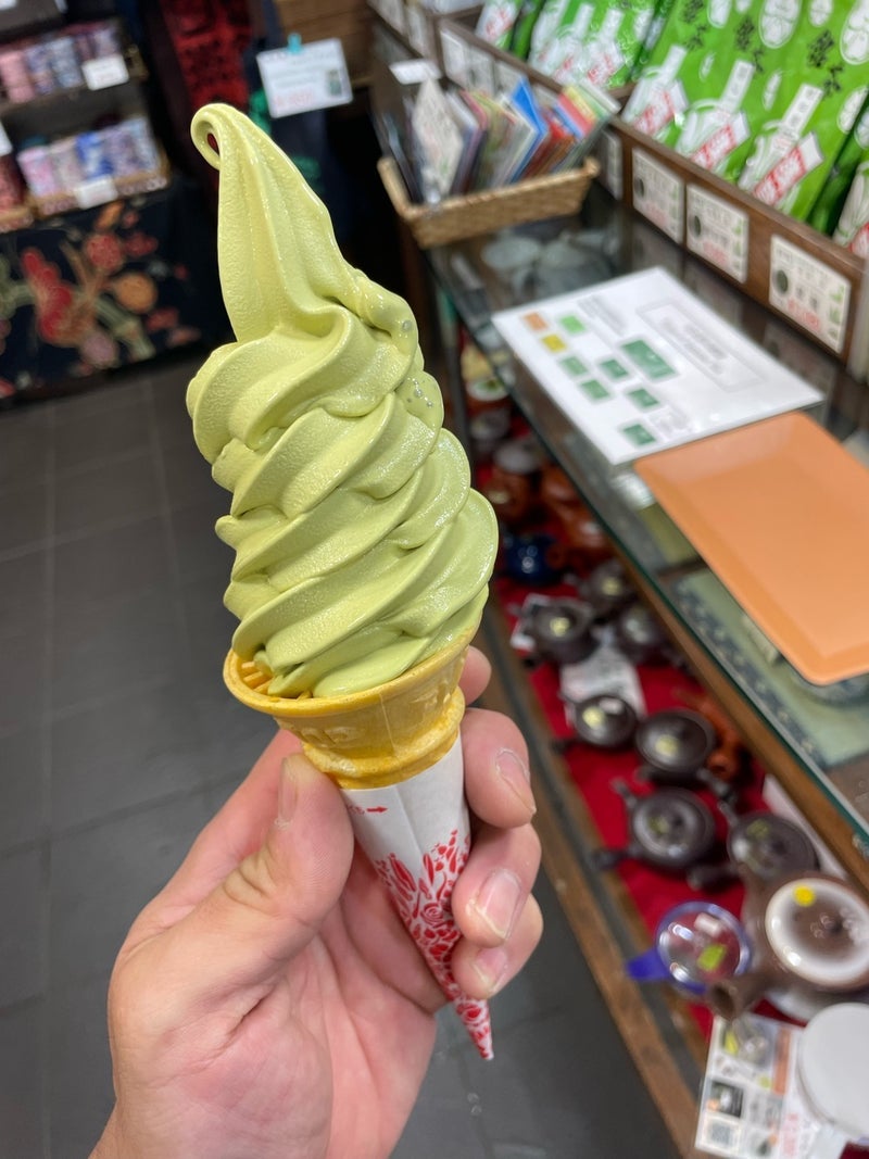日本初と聞いた浅草の抹茶ソフトの画像