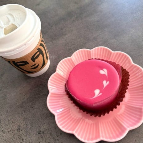 真野恵里菜 ご褒美にスタバのケーキの画像