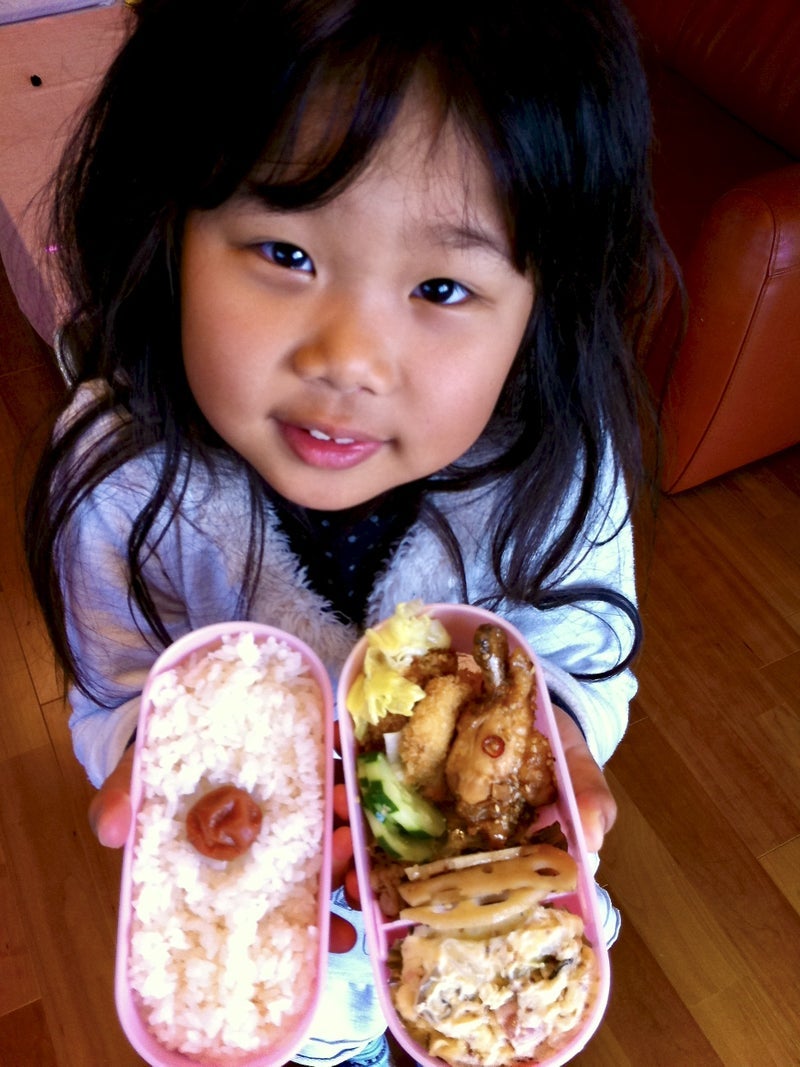 亡き妻の教えで娘が作った弁当の画像