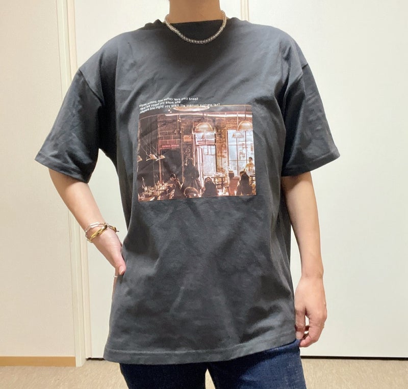 白黒グレー3色のTシャツ選びの画像