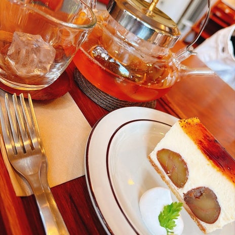 美奈代 加賀棒茶と渋川栗のケーキの画像