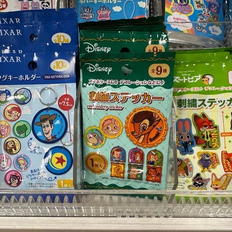 次々と発売される刺繍ステッカーの画像