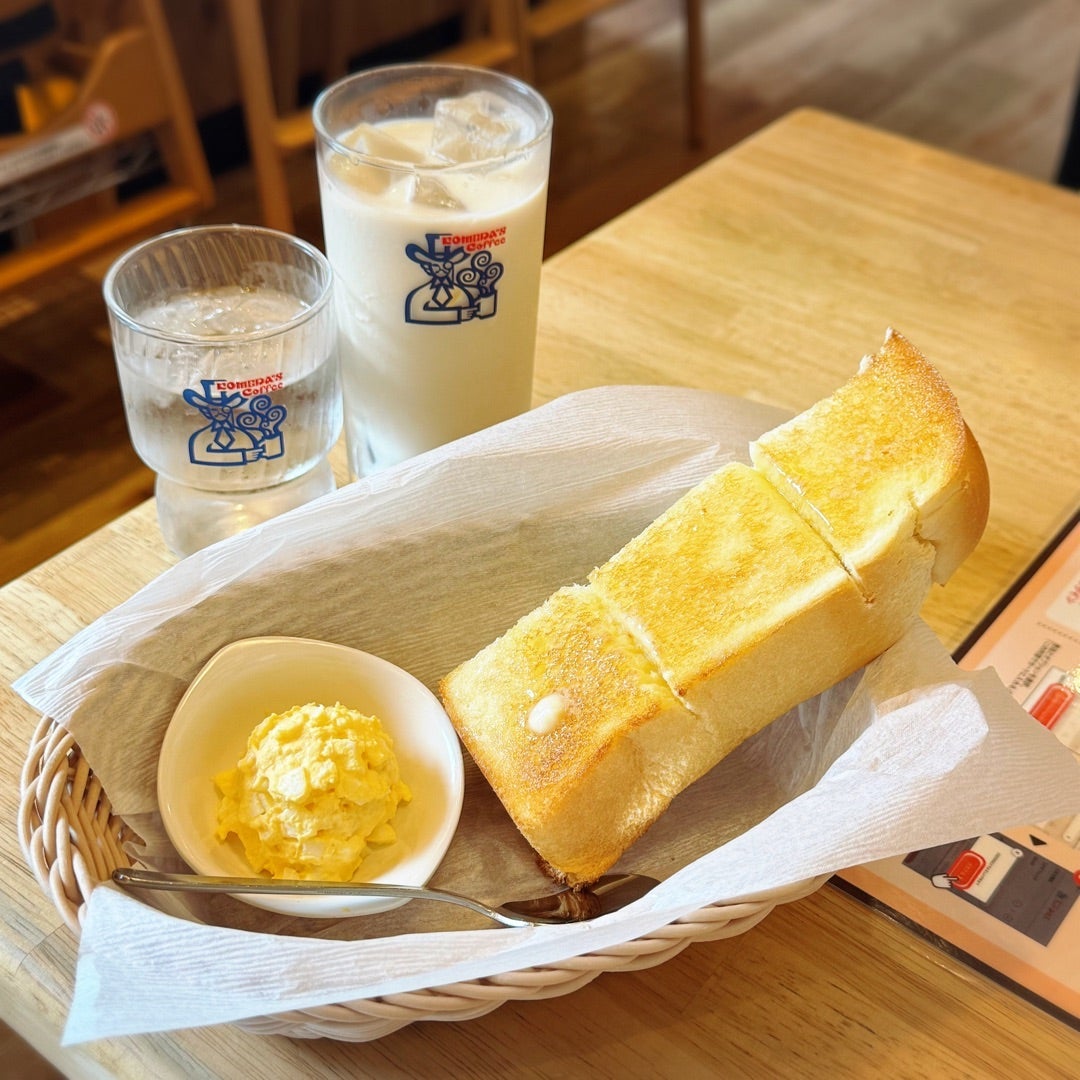 朝から並んで入ったコメダ珈琲店