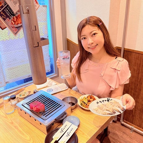 目の前で焼いてくれたぶ厚いヒレ肉の画像