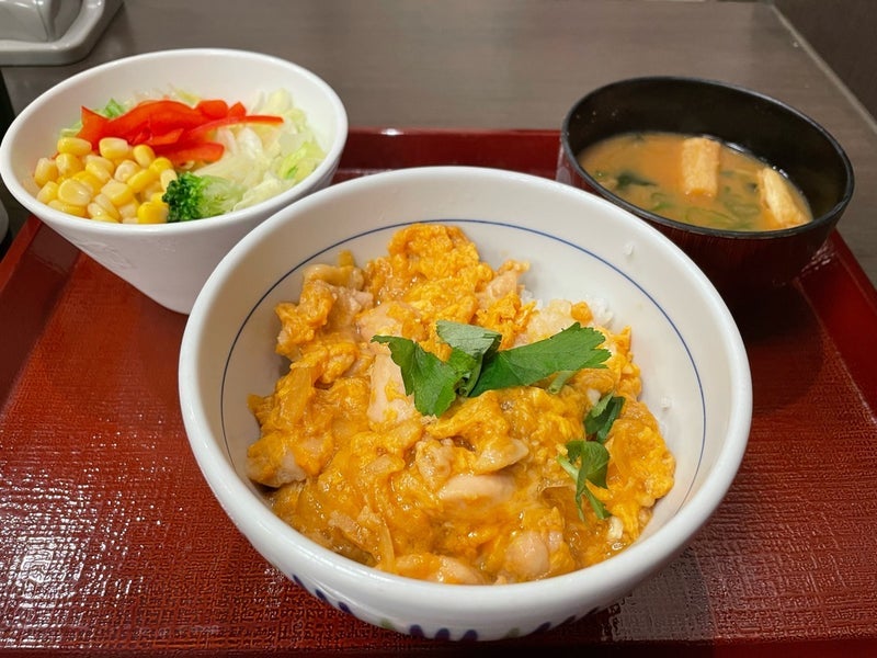 美味しかった親子丼セットの晩ごはんの画像