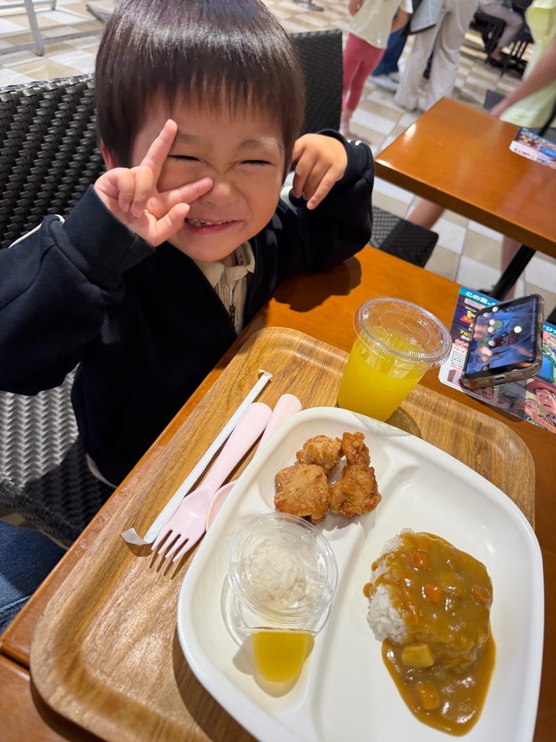 無事に果たせた子供の映画館デビューの画像