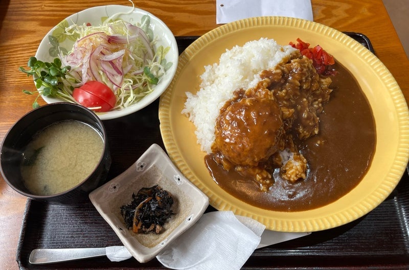 開店時からほぼ満員だった店