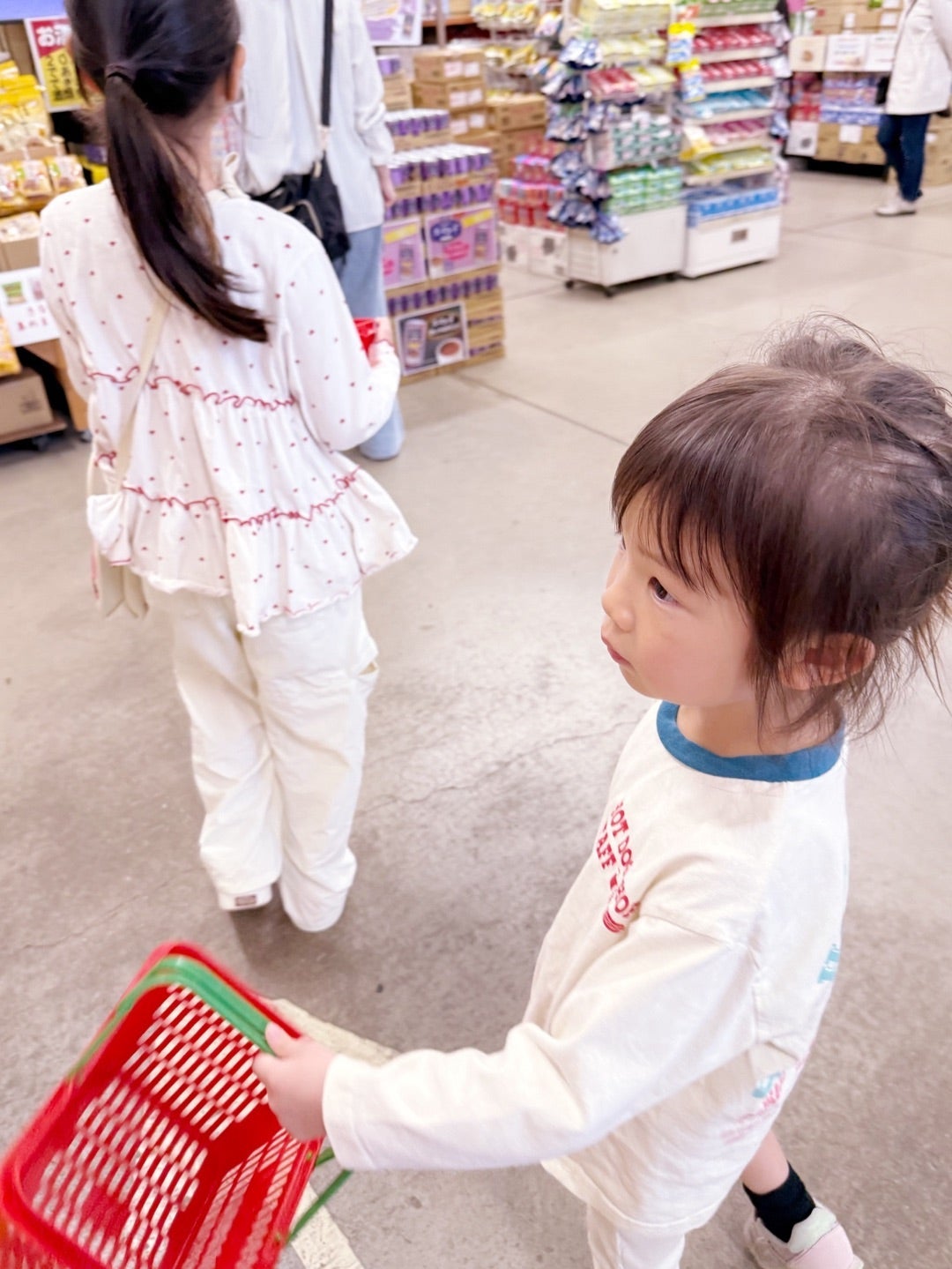 4000円位買ってしまった駄菓子