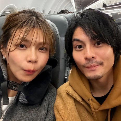 飛行機で隣の席の人に起きた異変の画像