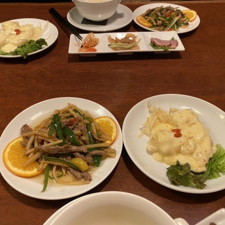 食べ放題がなく注文した中華コースの画像