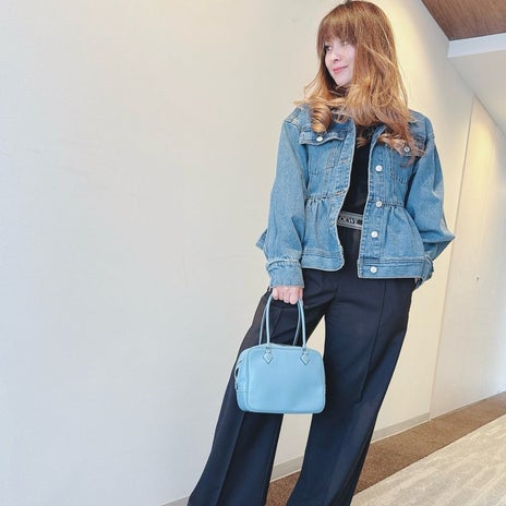 渡辺美奈代 LOEWEとNIKEのコーデの画像