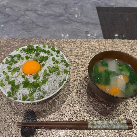 堀ちえみ お肌に良いしらす丼の画像
