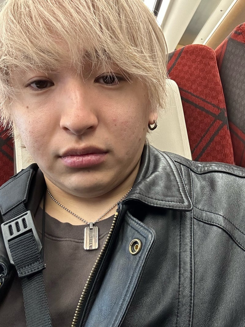 新幹線で赤ちゃんに誘われた夢の中の画像