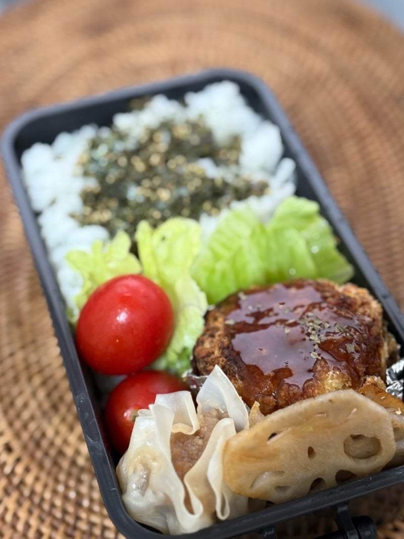 作り置きコロッケ焼売で時短弁当の画像