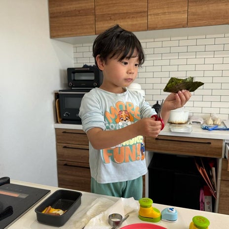 エハラ妻 5歳息子が初の弁当作りの画像
