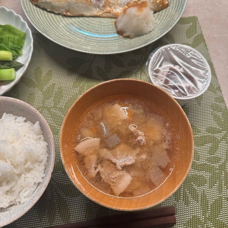 若乃花 冷凍してないほっけで夕食の画像