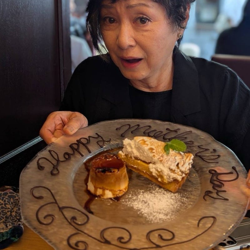 かとうかず子母の日にイタリアン