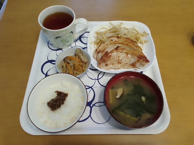魔改造している気がする日の夕食の画像
