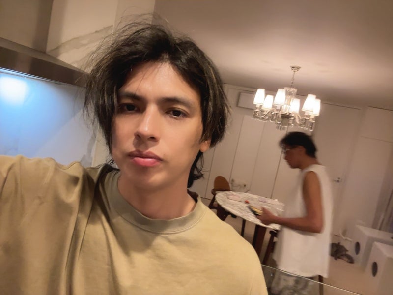 アレク 手術をする心配な父親