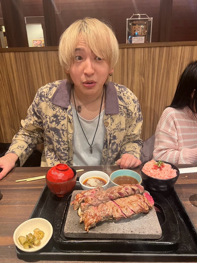 やってみたかったステーキ大食いの画像