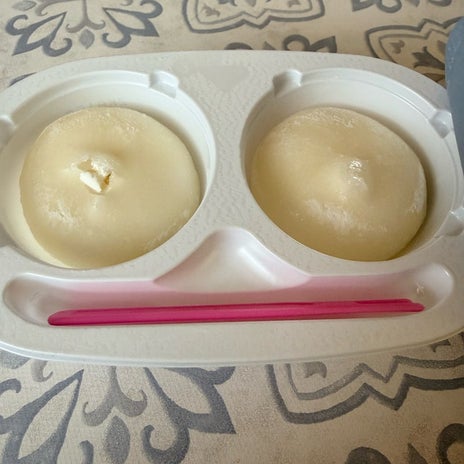 求肥で包んだ美味しい生クリームの画像