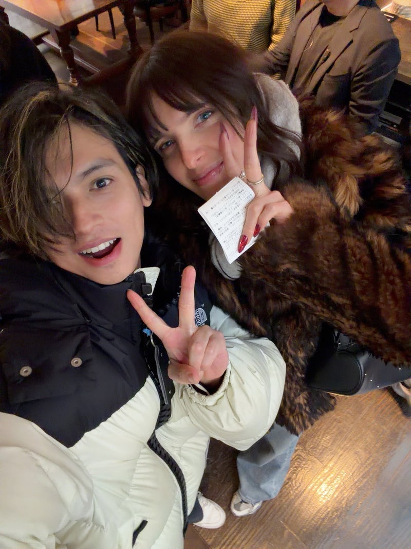 アレク 毎年ばったり会う綺麗な人の画像