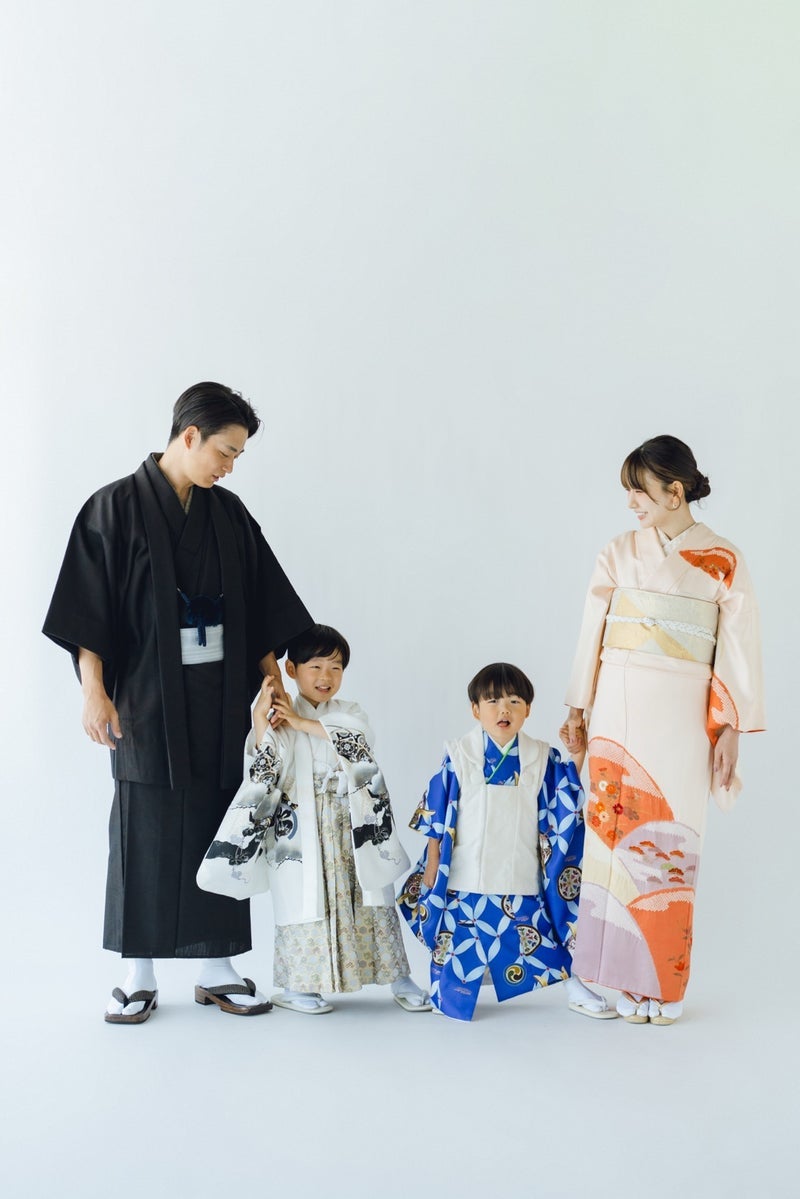 桃 スタジオで撮った七五三写真の画像