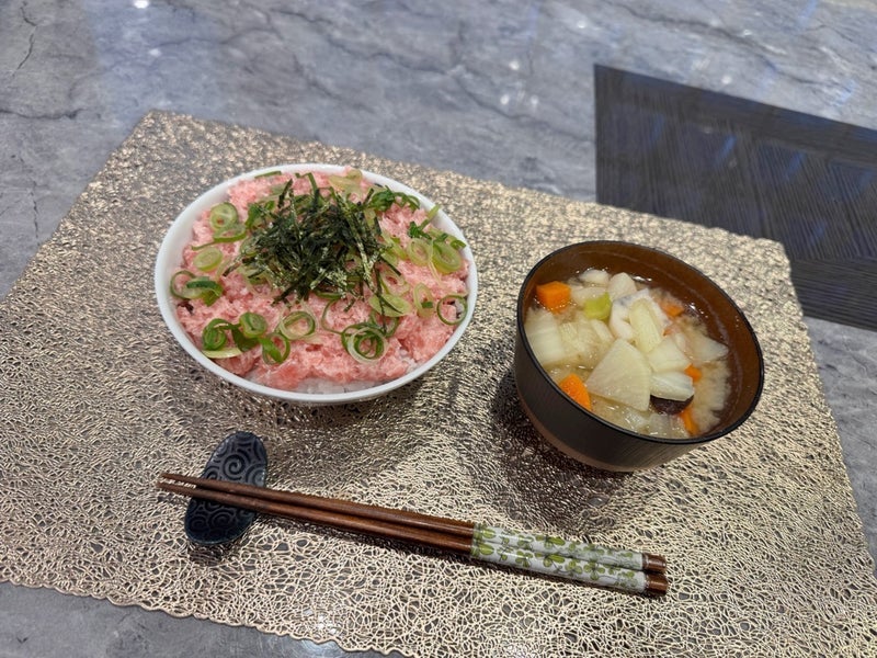 堀ちえみの夫 即完食したネギトロ丼の画像