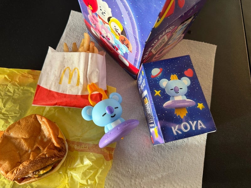 マックのコラボキャンペーンのおまけの画像