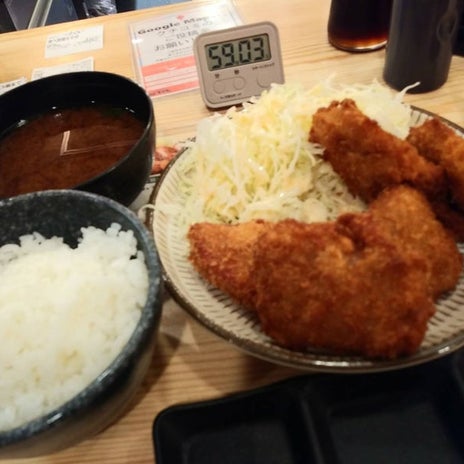 胃もたれしないとんかつ食べ放題の画像