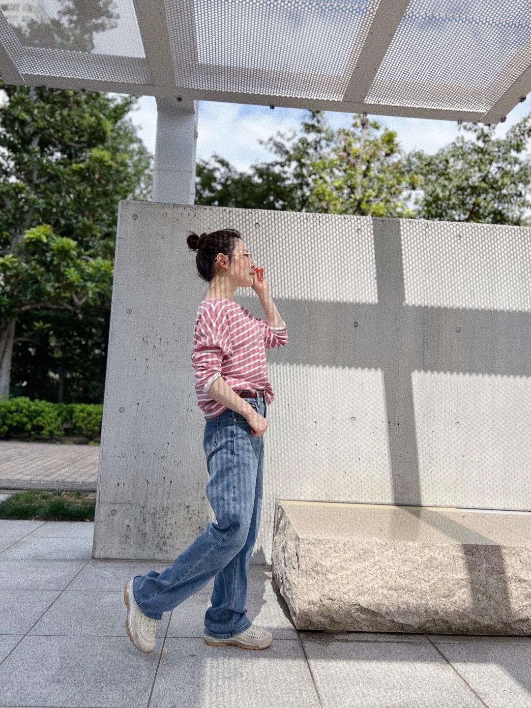 公園や送迎コーデで楽ちんな服の画像